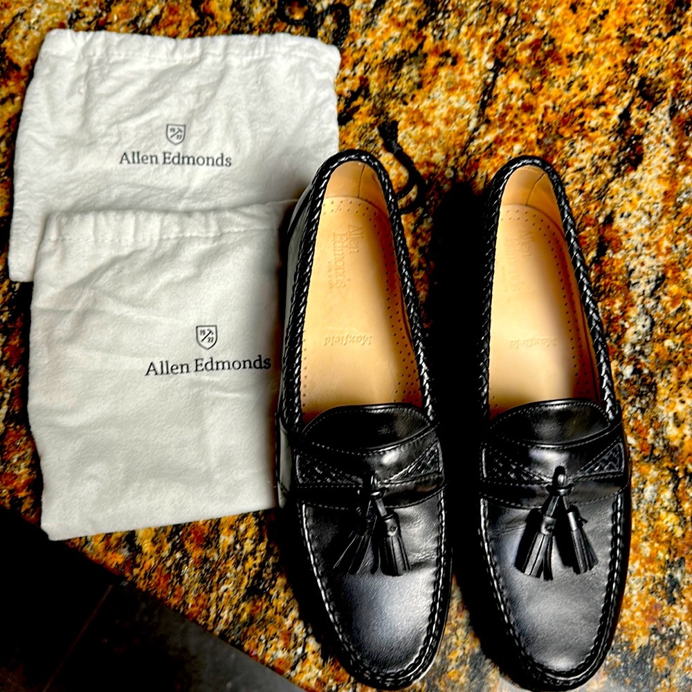 Allen Edmonds black tassel loafer Maxfield 9.5 B made in USA style 73248 47711